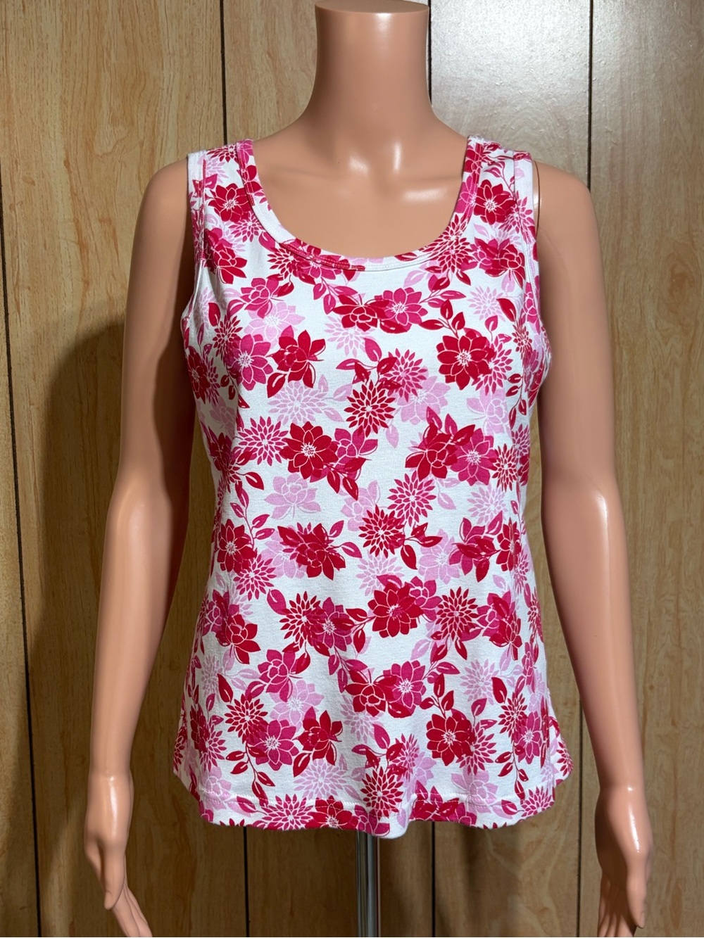 Basic Editions White Tank Top with Pink Floral Print SZ - XL